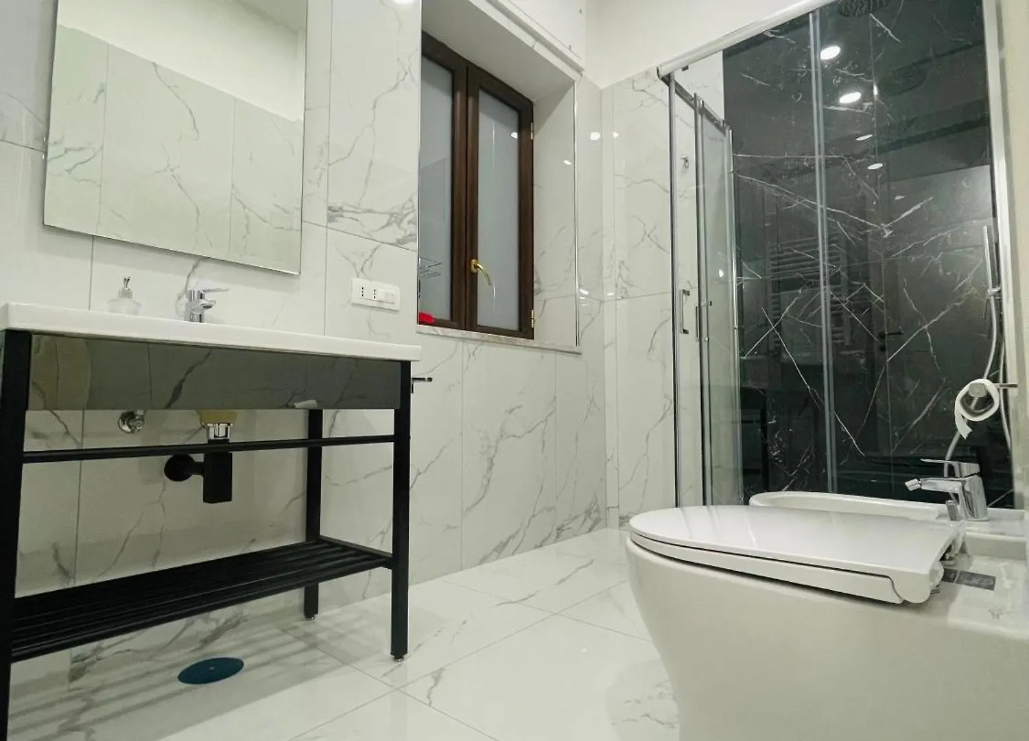 Merlino Rooms Napoli Neapol